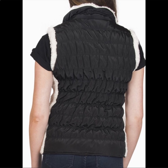🎉HP🎉NWT Black Reversible Fleece Sherpa Trimmed Vest Sz M - Picture 12 of 12
